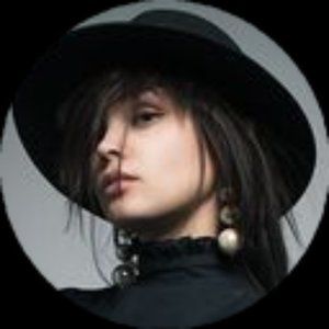 Meet your Posher, Chrissy